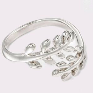 Sterling Silver Leaf Bypass Ring. Brand New. Size 6.